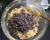 Foto langkah ke 4 dari resep Oatmeal Choco Chip Cookies.
