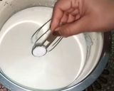 A picture of step 2 of Dahi Bara Aloo Dum.