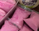 Foto langkah ke 3 dari resep Cemilan anak es yoghurt bantal.