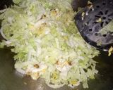 Foto langkah ke 3 dari resep Tumis sawi putih pake telur.