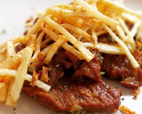 Foto del paso 11 de la receta: Presa ibérica en salsa de Oporto con patatas paja