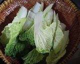 Foto langkah ke 1 dari resep Cah Wortel Sawi putih Bakso.