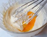 Hình bước làm 2 của món Bánh PHÔ MAI cháy (Basque burnt cheesecake)