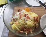 Foto del passaggio 3 della ricetta Braciola di maiale con manico, patate pasticciate e cipolla fritta