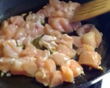 Foto del paso 6 de la receta: Tallarines con salsa bechamel, pollo y champiñones