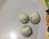 Foto langkah ke 3 dari resep Cilok crispy isi sosis.