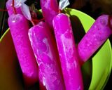Foto langkah ke 4 dari resep Es Lilin Buah Naga.
