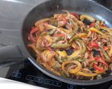 Foto del paso 2 de la receta: Revuelto de pimientos