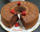 Foto langkah ke 6 dari resep Bolu Coklat ChocoChip Panggang.