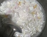 A picture of step 1 of Lazeez Anday Aloo.
