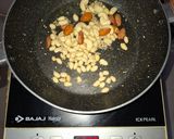 A picture of step 2 of Makhana Chaat.