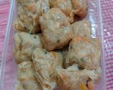 Foto langkah ke 6 dari resep Lumpia ayam udang kulit tahu.