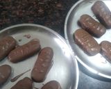 A picture of step 4 of Homemade bounty bar chocolate.