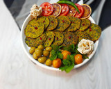 عکس مرحله 1 از دستور کوکو سیب زمینی با سبزی معطر