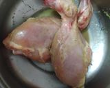 A picture of step 1 of Spring onion chicken drumsticks.