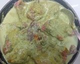 A picture of step 2 of Chicken Haryali.