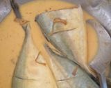 Foto langkah ke 3 dari resep Scramble fried fish.