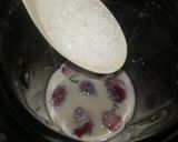 A picture of step 3 of Strawberry Shake 🍓.