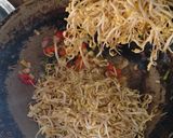Foto langkah ke 3 dari resep Tumis Toge Tahu.