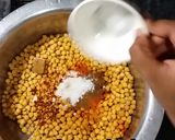A picture of step 2 of Kathiya Wari Choley.