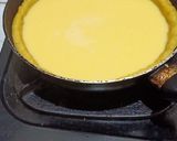 Foto langkah ke 6 dari resep Pie susu teflon.