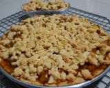 Foto langkah ke 6 dari resep Apple Crumble Pie.