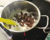 Φωτογραφία βήματος 3 της συνταγής Vegan σοκολατένια πανδαισία με μπανάνα και κουβερτούρα
