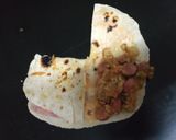 Foto del paso 5 de la receta: Rapiditas caseras rellenas con salchichas