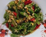 Foto langkah ke 1 dari resep Tumis buncis brokoli.