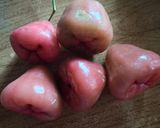 A picture of step 1 of Rose Apple Pickle.