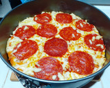 Foto del paso 21 de la receta: Pizza de pepperoni con una salsa de tomate casera