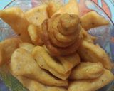A picture of step 3 of Rava Namkeen.