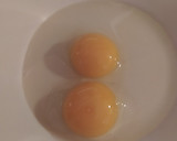 Foto del paso 3 de la receta: Minis huevos rotos