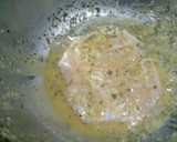 Foto del paso 3 de la receta: Milanesas de cerdo con puré de papas