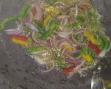 A picture of step 2 of Noodles in Spicy Pasta Sauce.