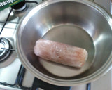 Foto del paso 2 de la receta: Pechuga rellena de jamón queso y ciruelas