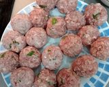 Foto del paso 4 de la receta: Albóndigas de Jamón en Salsa 🧆🍅👌