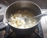 A picture of step 1 of Cauliflower Halwa.