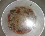 A picture of step 3 of Chicken nugget green gram pizza.