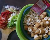 Foto langkah ke 1 dari resep Tumis Tahu Toge.