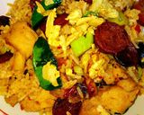 รูปขั้นตอนการทำที่ 8 ของ ข้าวผัดไก่คะน้าน้ำพริกเผากุนเชียงทอดกระเทียมกรอบ