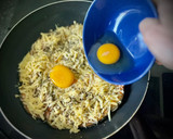 Foto del paso 3 de la receta: Berenjepizza en sartén
