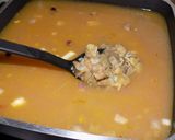 Foto del paso 5 de la receta: Menudos (no se tiran) de pollo encebollados con arroz