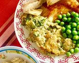 Foto del paso 8 de la receta: Filete de pescado con tortilla de Brocolí y guisantes