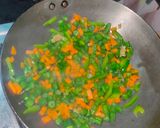 চিকেন ভেজিটেবল স্যুপ (chicken vegetable soup recipe in Bengali) রেসিপি ধাপ - 2 ছবি