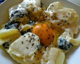 Foto del paso 10 de la receta: Huevo en nido de papas a la crema de albahaca!