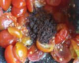 Foto langkah ke 3 dari resep Sambal tomat ceri.