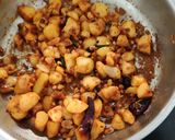 ஆலூ கெட்டே மசாலா பல்யா (potato masala) (Aloo kette masala palya recipe in tamil) ரெசிபி ஸ்டேப் 4 புகைப்படம்