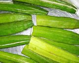 A picture of step 1 of Okra Chilli Fry.