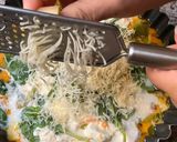 Une image de l'étape 7 de QUICHE 🪺🍃SANS PÂTE 🌶️🧅AUX POIREAUX🫑🧅🧄.